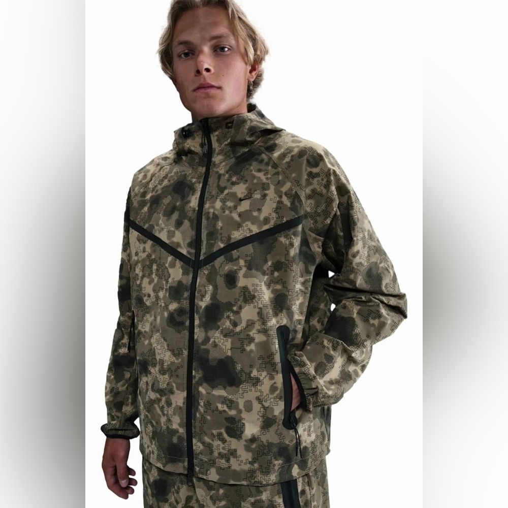 Mens Nike Tech Woven Jacket sz XXL